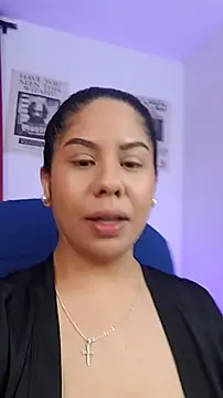 Snapshot of downsonMia chatting on 03.19.26 downsonMia online show from 03.19.26