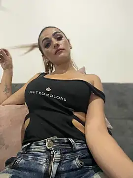 Snapshot of Samantha_bigboobs chatting on 02.25.25 Samantha bigboobs online show from 02.25.25