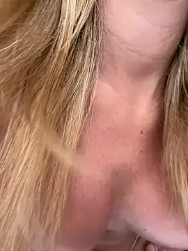 LeaHotxx online show from 06.30.26