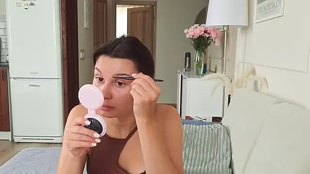 Snapshot of KristineEsme chatting on 03.12.26 KristineEsme online show from 03.12.26