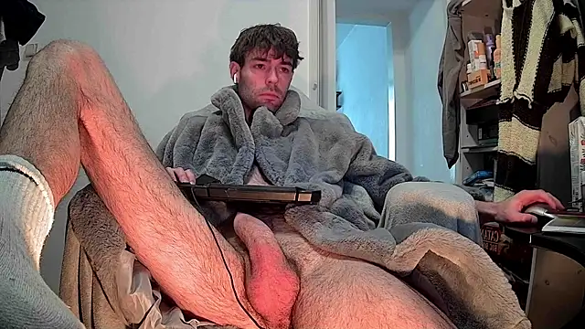 Snapshot of onesieboyx chatting on 01.08.26 onesieboyx online show from 01.08.26