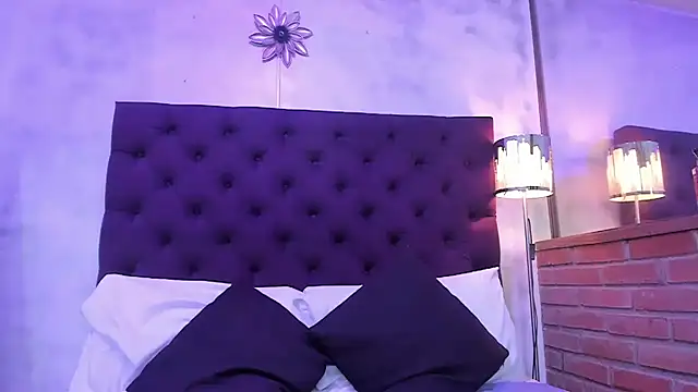 Snapshot of nayara_macherano chatting on 02.20.25 nayara macherano online show from 02.20.25
