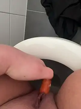 bigfatpussy28 online show from 03.30.26