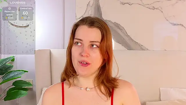 Snapshot of EllieGarson chatting on 02.12.26 EllieGarson online show from 02.12.26