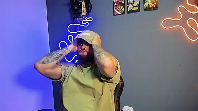 Snapshot of Ragnar_Larssen chatting on 02.08.26 Ragnar Larssen online show from 02.08.26