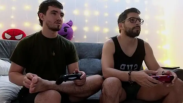 Snapshot of ErickBrant chatting on 02.02.25 ErickBrant online show from 02.02.25