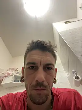 Snapshot of Cescotek89 chatting on 01.08.25 Cescotek89 online show from 01.08.25