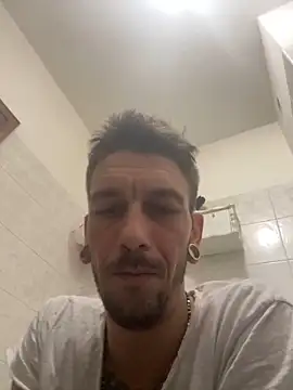 Snapshot of Cescotek89 chatting on 01.14.25 Cescotek89 online show from 01.14.25