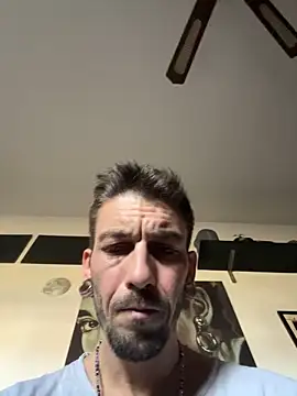 Snapshot of Cescotek89 chatting on 01.16.25 Cescotek89 online show from 01.16.25