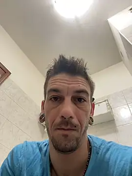 Snapshot of Cescotek89 chatting on 01.25.25 Cescotek89 online show from 01.25.25