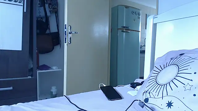 Snapshot of loirascorpio chatting on 01.29.25 loirascorpio online show from 01.29.25