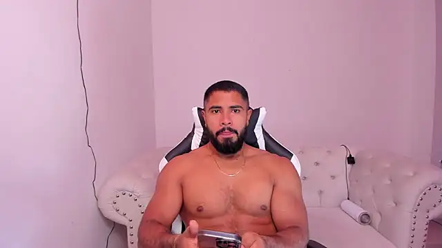 Santiago huntt online show from 02.15.25