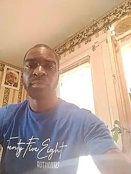 Snapshot of Ass_Everywere chatting on 02.25.25 Ass Everywere online show from 02.25.25