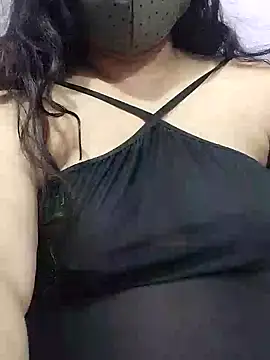 Snapshot of BigAssSarah chatting on 01.11.25 BigAssSarah online show from 01.11.25