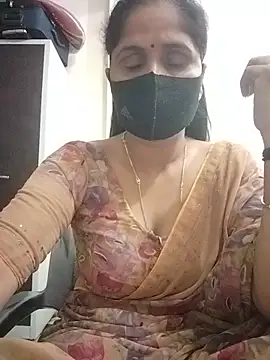Snapshot of priyancyfun chatting on 07.23.26 priyancyfun online show from 07.23.26