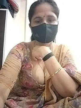 Snapshot of priyancyfun chatting on 08.02.26 priyancyfun online show from 08.02.26