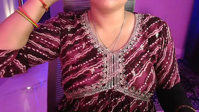 Mitikaa online show from 11.16.25