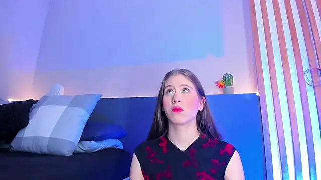 sara  jones gh online show from 09.21.25