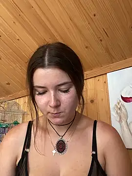 Snapshot of mewKate chatting on 07.23.26 mewKate online show from 07.23.26