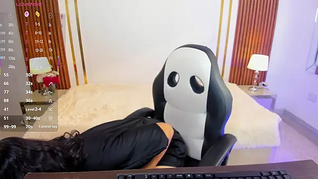 TylerBloom online show from 04.26.26