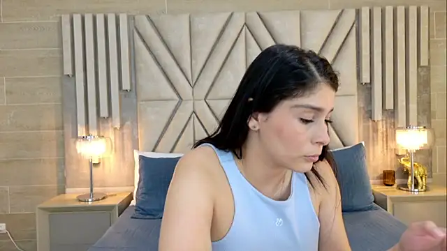 MilaRux online show from 02.27.25