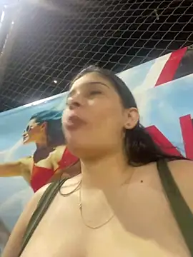 Snapshot of MilaRux chatting on 10.30.25 MilaRux online show from 10.30.25