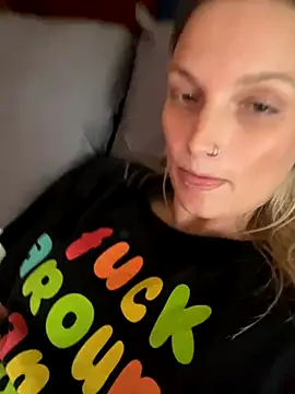 justpeachybaby online show from 09.30.25