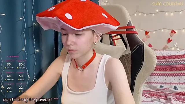 Snapshot of Aurora_First chatting on 02.11.26 Aurora First online show from 02.11.26