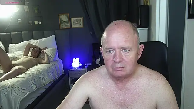 Snapshot of boeslaboes1 chatting on 11.04.25 boeslaboes1 online show from 11.04.25