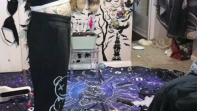 trashbrat online show from 10.28.25