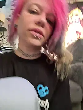 trashbrat online show from 07.30.26