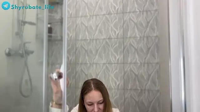 Snapshot of Shyrubate chatting on 02.22.26 Shyrubate online show from 02.22.26