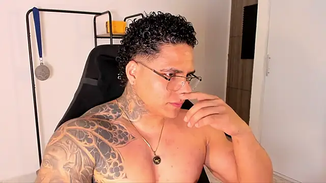 Maximoscott online show from 11.13.25