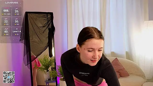 mon lola online show from 02.10.25