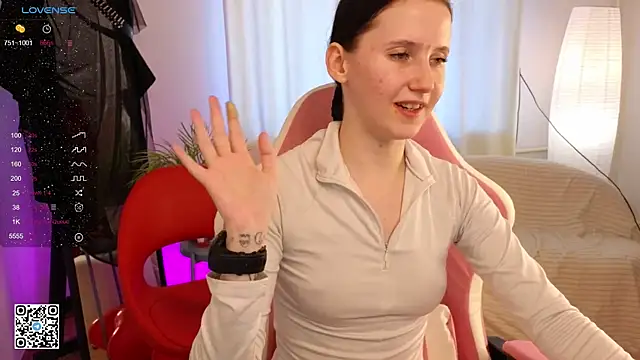 mon lola online show from 02.22.25