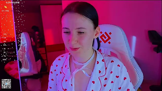 mon lola online show from 03.10.25