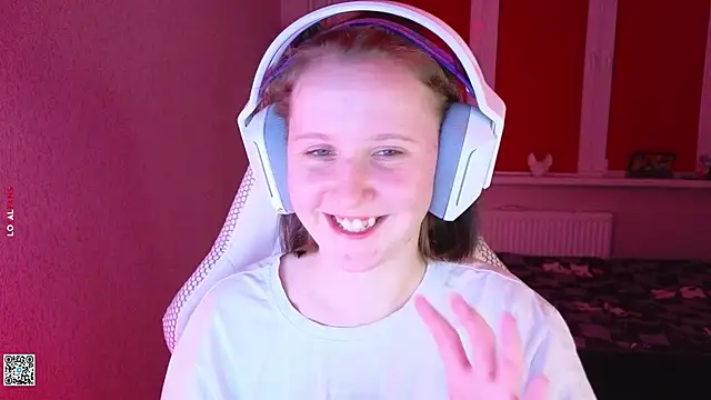 mon lola online show from 09.23.25