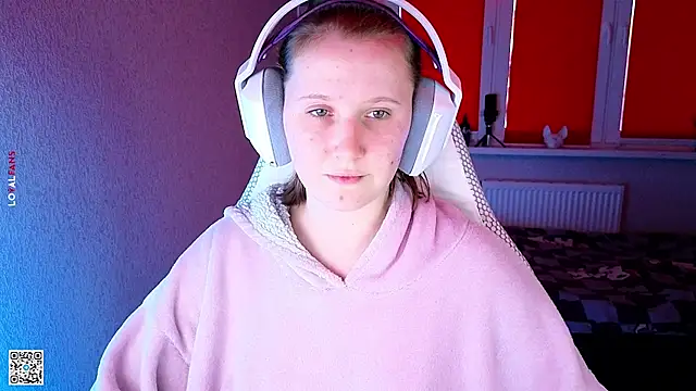 mon lola online show from 09.28.25