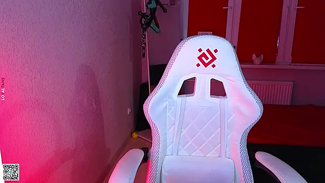 mon lola online show from 11.13.25