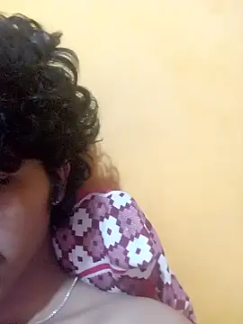 CosmicEmuu online show from 01.12.25