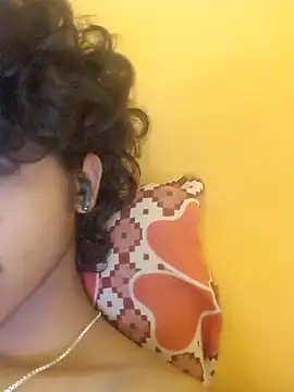 CosmicEmuu online show from 03.15.25