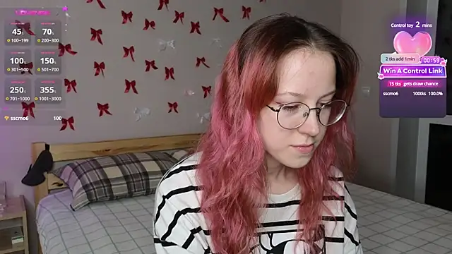 Snapshot of MaryBliss chatting on 02.18.25 MaryBliss online show from 02.18.25