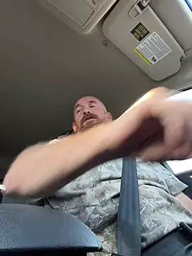 Snapshot of 32XRedBeard chatting on 01.12.26 32XRedBeard online show from 01.12.26