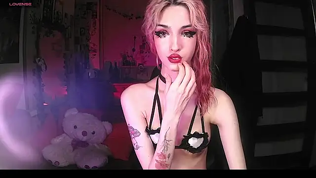 Snapshot of Ink__pleasure chatting on 09.19.25 Ink  pleasure online show from 09.19.25