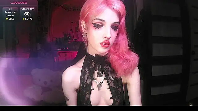 Snapshot of Ink__pleasure chatting on 10.13.25 Ink  pleasure online show from 10.13.25