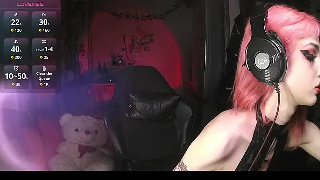 Snapshot of Ink__pleasure chatting on 10.15.25 Ink  pleasure online show from 10.15.25