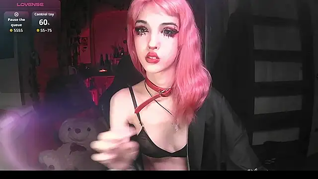 Snapshot of Ink__pleasure chatting on 10.18.25 Ink  pleasure online show from 10.18.25