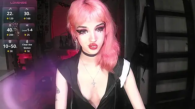 Snapshot of Ink__pleasure chatting on 10.21.25 Ink  pleasure online show from 10.21.25