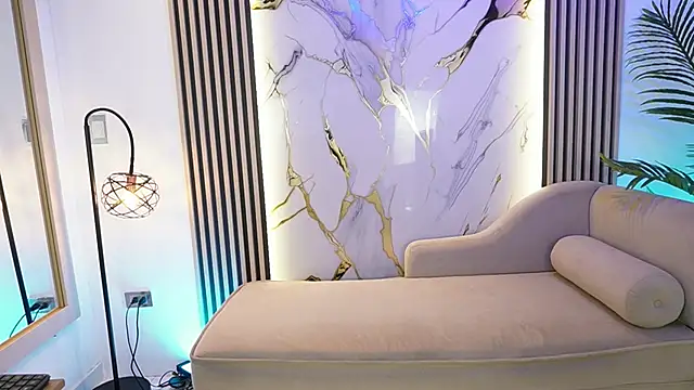 Emma Walkerr  online show from 02.28.26