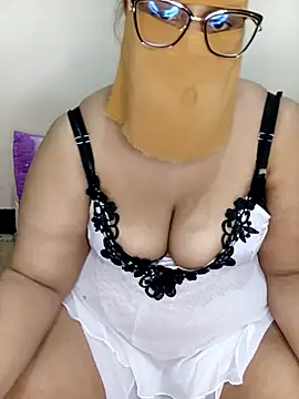 Samara-Bella online show from 02.20.25